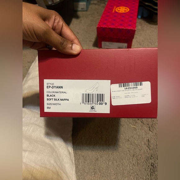 Peep toe heel by Enzo Angiolini - Picture 5 of 5